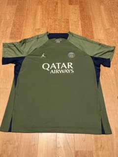サッカーPSGウェアのサムネイル