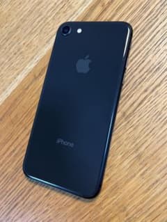 iPhone8 SIMフリー　64GBのサムネイル