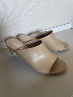 ECCO エコー レザー ミュールサンダル 36 ベージュ 定価25,300円のサムネイル