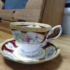 希少＊ロイヤル アルバート ＊レディハミルトン＊カップ＆ソーサー