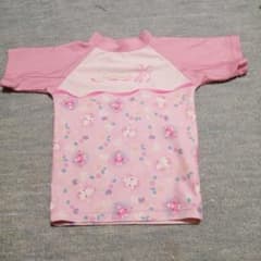 ラッシュガード（女の子：1２０cm）のサムネイル