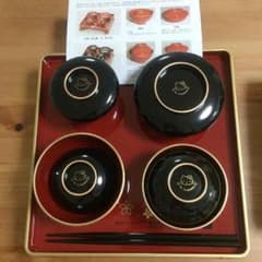 ココア様専用  美品  ハローキティ  お食い初め食器セットのサムネイル