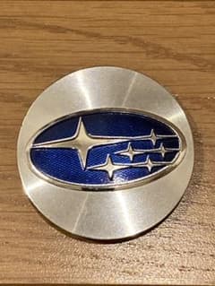 スバル　フォレスター　sk ホイールセンターキャップ　1個③のサムネイル