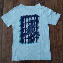 JORDAN キッズ Tシャツ 140cm 150cm キッズＭサイズのサムネイル
