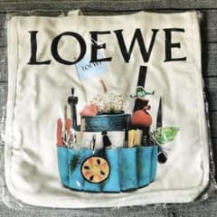 新品 未開封 ロエベ LOEWE 原宿展覧会 限定品 キャンバストート　ロゴ 新品 未開封 ロエベ LOEWE 原宿展覧会 限定品 キャンバストート ロゴ