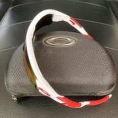 OAKLEYサングラス赤白のサムネイル