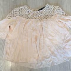 ZARA シフォン トップス ピンクベージュ 鍵編みのサムネイル