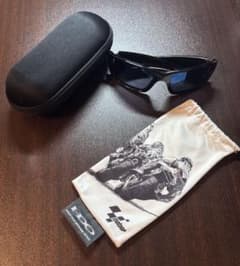 【限定品】OAKLEY MOTO GP FUEL CELL (YAMAHA) 限定品】OAKLEY MOTO GP FUEL CELL (YAMAHA)