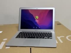 MacBook Air 2015 13インチ メモリ8GB SSD256GBのサムネイル