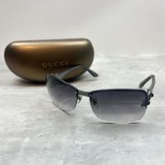 美品✨ GUCCI グッチ サングラス ロゴ リムレス GG2836 良品】GUCCI グッチ サングラス リムレス ロゴ GG2836 - メルカリ