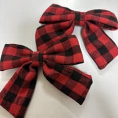 レッドブラックチェック ヘアクリップ 2個セットのサムネイル