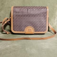 4月10日までの限定販売【良品】正規品_LOEWE_レザー ショルダーバッグのサムネイル