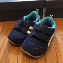 asics アシックス スニーカー　13.5 ネイビーのサムネイル