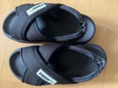 PUMA厚底サンダルのサムネイル