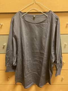UNIQLO ユニクロ ボリュームスリーブ ドルマン カットソー Lサイズのサムネイル