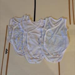 UNIQLO ベビー肌着 メッシュロンパース　3枚セット 60cmのサムネイル