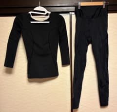 Rintosull ピラティスウェア Lサイズ 上下セット　リントスル　美品 リントスル Rintosull ピラティス ウェアセット M - メルカリ