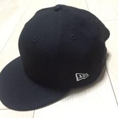 【1度のみ使用】ニューエラ キャップ 黒 スナップバックのサムネイル