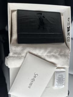 SAINT LAURENT 二つ折り財布 クロコ型押し - メルカリ