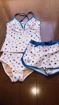 最終値下げ！！超ーカワイイ❤︎ クロックス　水着のサムネイル