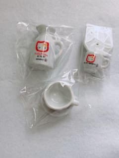 サンリオ ハローキティ ミニチュア 陶器 レトロ - メルカリ