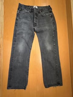 Levi's 501 ブラックデニムパンツ ボタンフライのサムネイル