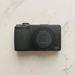 RICOH GR IIIx シャッター数2509枚 - メルカリ