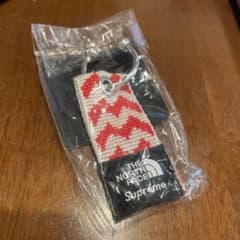 SUPREME THE NORTH FACE woven keychainのサムネイル