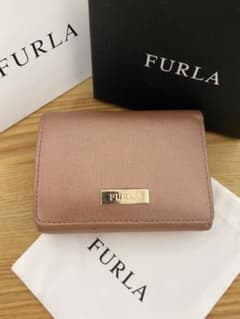 FURLA フルラ　三つ折り財布のサムネイル