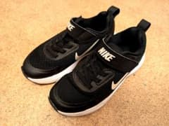 NIKE ブラック スニーカー ベルクロのサムネイル