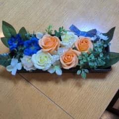 プリザーブドフラワーアレンジメントのサムネイル