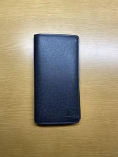 ルイヴィトン  ポルトフォイユ・ブラザ　タイガ　長財布のサムネイル