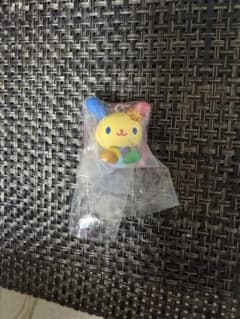 サンリオキャラクターズ カラともマスコット ガチャ ウサハナのサムネイル