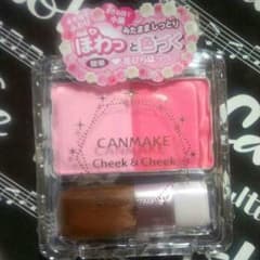 新品☆キャンメイク　cheekのサムネイル