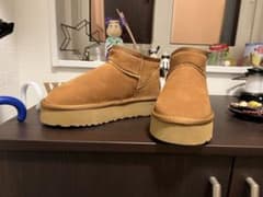 ugg ウルトラミニ　プラットフォーム　厚底　ムートンブーツ　送料無料！のサムネイル