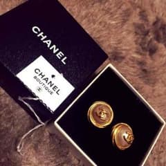 CHANEL イヤリングのサムネイル
