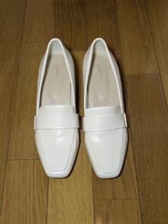 RANDA ランダ スクエアトゥ ローファー ホワイト Mサイズ　7cm　ヒールのサムネイル