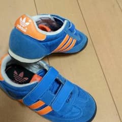 15インチ アディダスのサムネイル