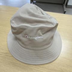 champion バケットハットのサムネイル