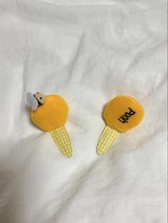 Disney land Pooh ヘアクリップ 2個セットのサムネイル