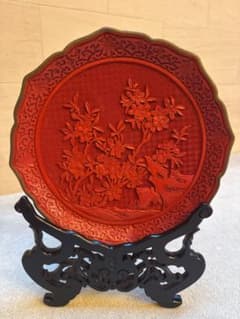 極美品/共箱付】中国美術 堆朱 彫漆 飾り皿 花文様 飾り台付 アンティークのサムネイル