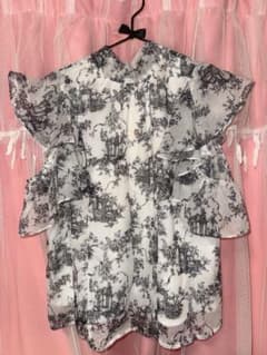 INGNI スナ系 トワルドジュイ柄 フリルブラウス 半袖のサムネイル
