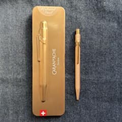 CARAN d'ACHE 844 限定色 ブリュットロゼ メカニカルペンシル CARAN d'ACHE 844 限定色 ブリュットロゼ メカニカルペンシル - メルカリ