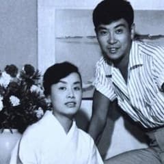 未使用新品 美空ひばり 写真集 未公開 画文集 ミニCD付 永久愛蔵版