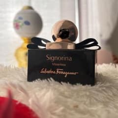 Salvatore Ferragamo Signorina 30mlのサムネイル