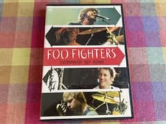 FOO FIGHTERS EVERYWHERE BUT HOME DVDのサムネイル