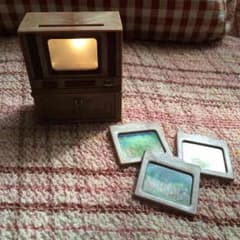 シルバニア テレビのサムネイル