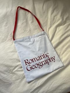 RomanticGeography tote too much magazineのサムネイル