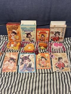 Mellojoy シークレット2種　ハンバーガー　にぎにぎおにぎりのサムネイル