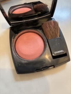 CHANEL チーク　シュコントウラスト 7ローズ イニシアル　※値下げ可能※のサムネイル